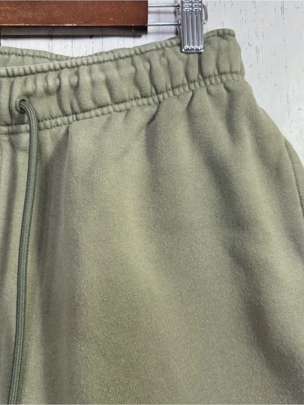 Jordan Olive Green Fleece Sweat Shorts Size M Athletic Lounge Casual Workout